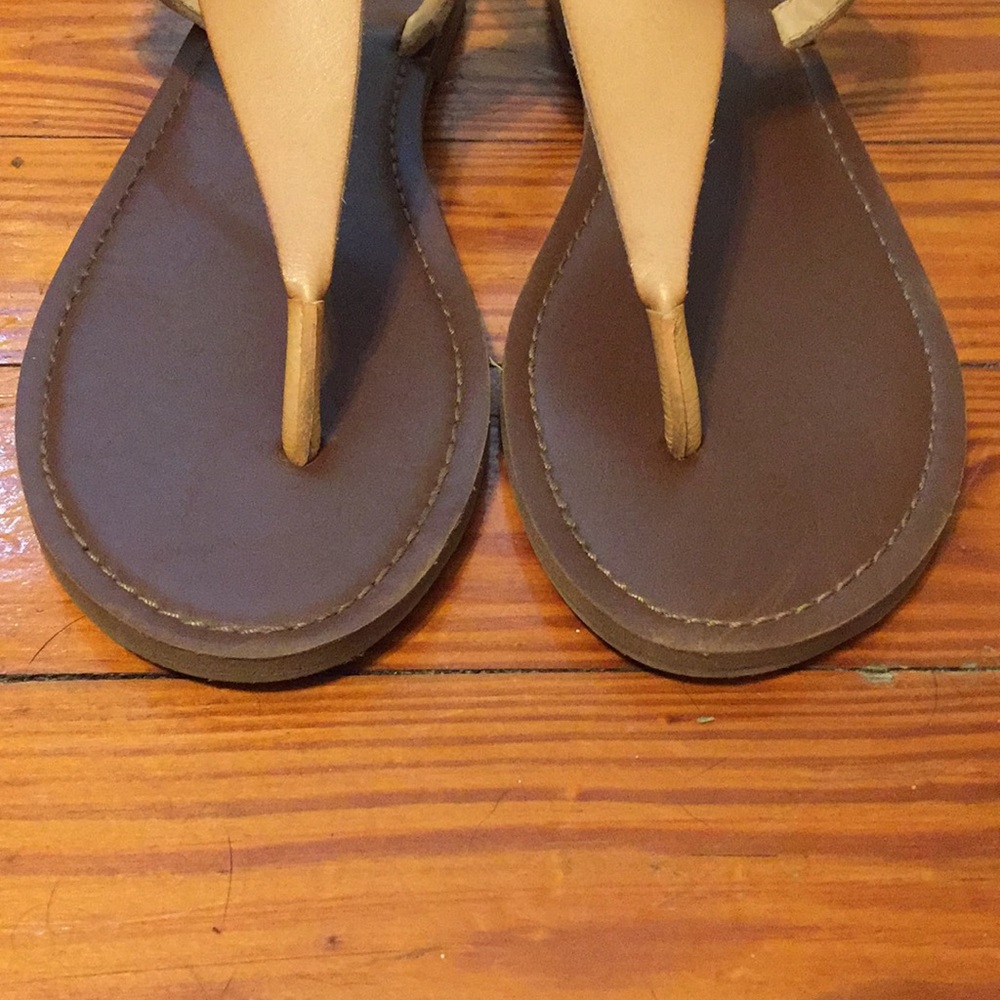 Universal Thread T-strap Sandals! - Picture 4 of 4